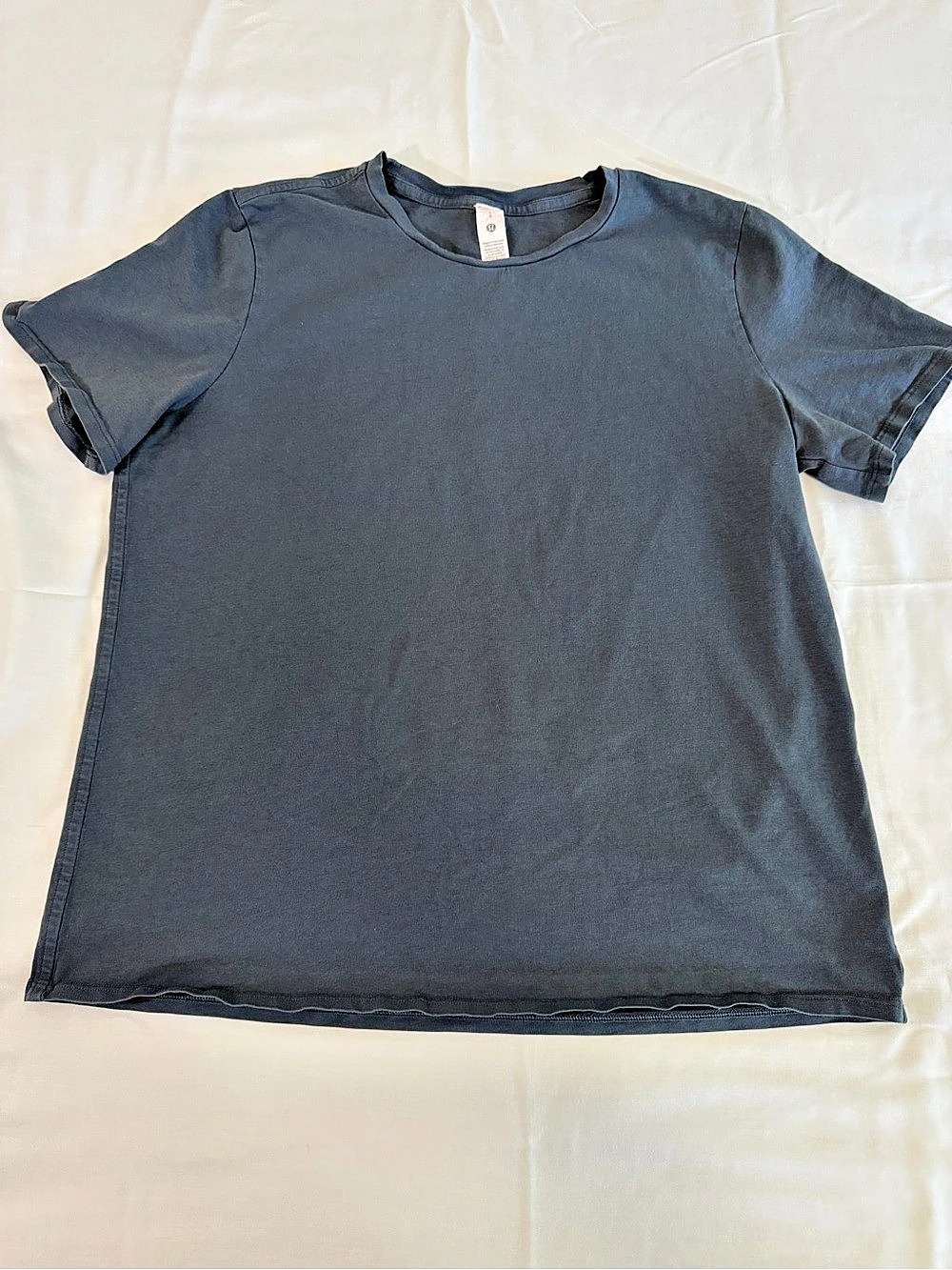 Lululemon T-Shirt